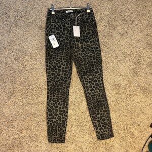 Good American Leopard Print Skinny Jeans - Good Waist Crop Size 4/27